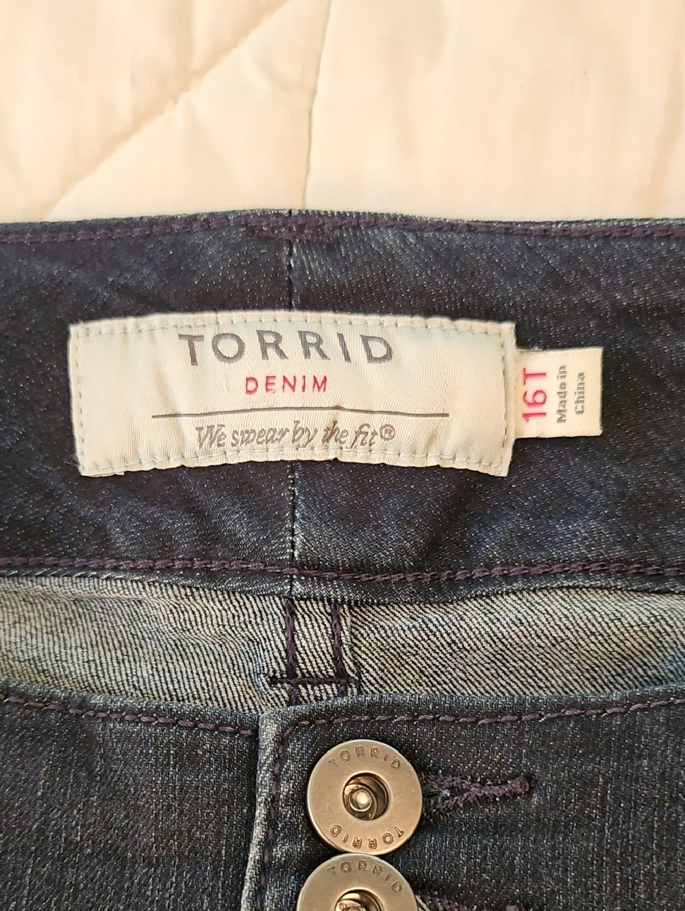 Torrid -Tall Jegging -3 Button- Dark Indigo w/Black Tuxedo Stripes - Size 16 T - Picture 8 of 11